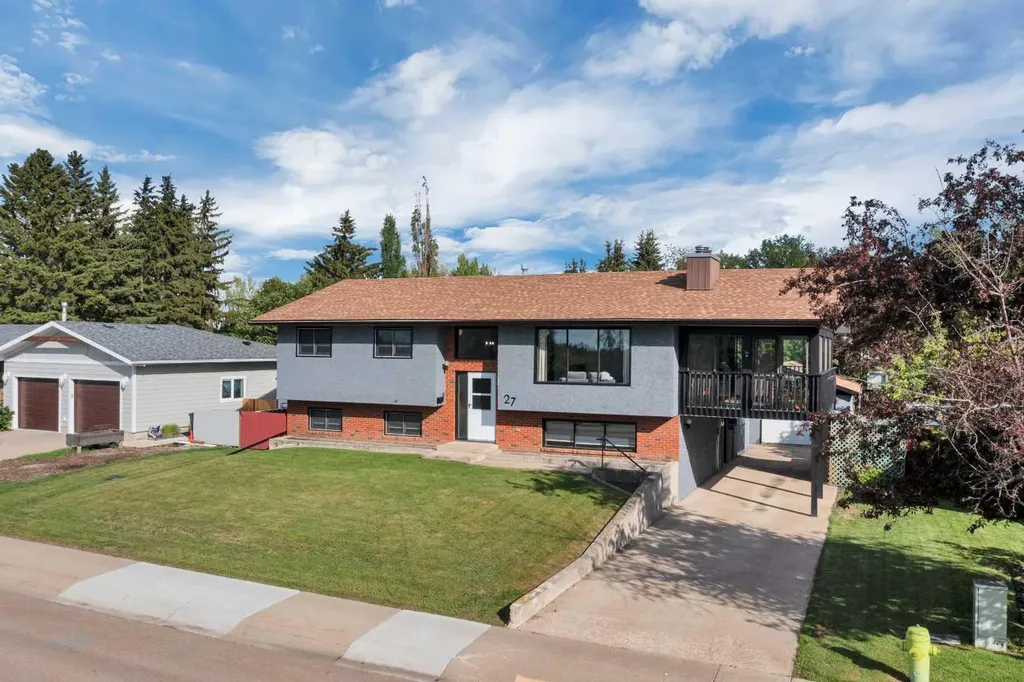27 Warwick Drive Red Deer AB T4N 6L4