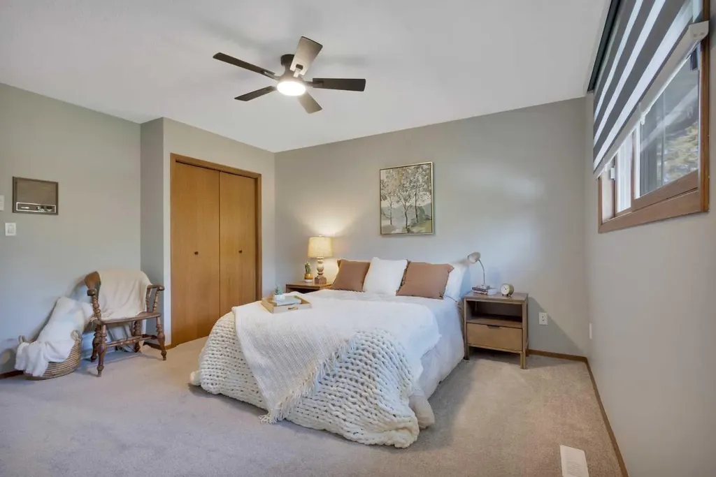 27 Warwick Drive Red Deer AB T4N 6L4