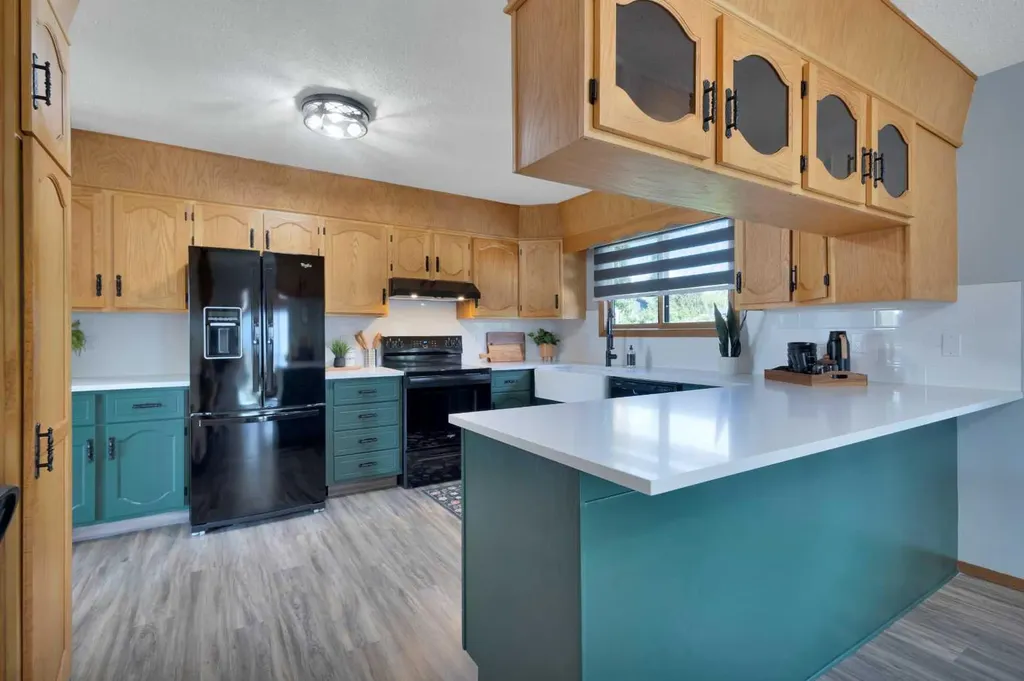 27 Warwick Drive Red Deer AB T4N 6L4
