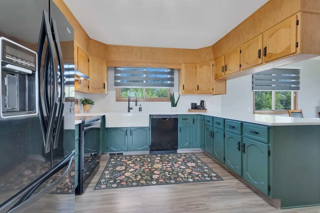 27 Warwick Drive Red Deer AB T4N 6L4