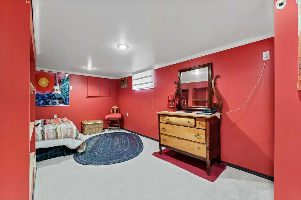 335 1 Street SE Medicine Hat AB T1A 0A5