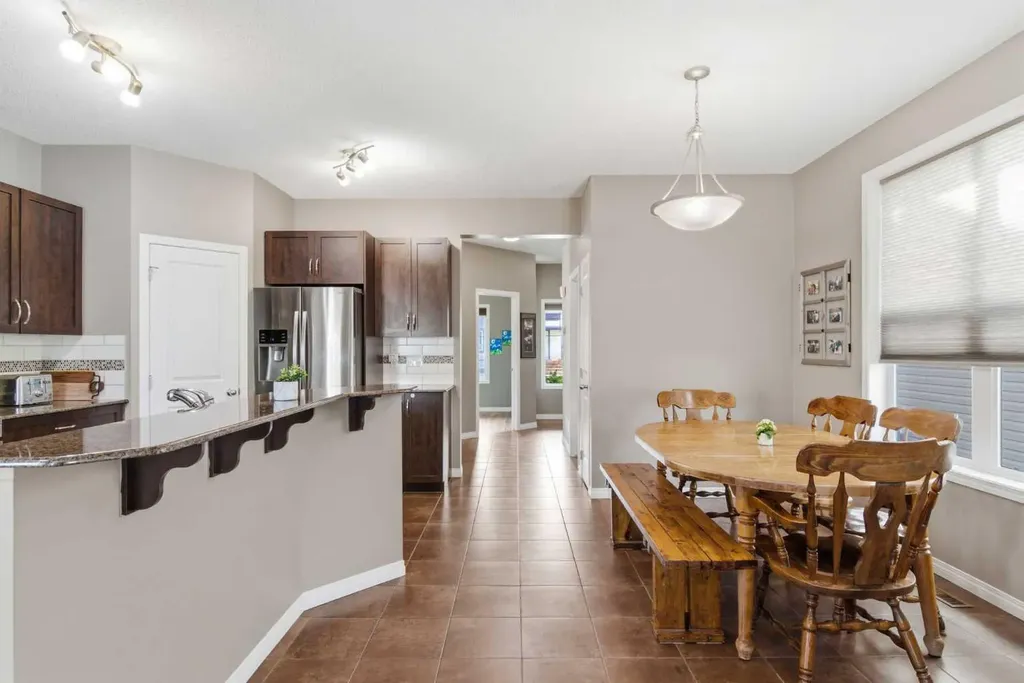 138 Drake Landing Loop Okotoks AB T1S 0G8