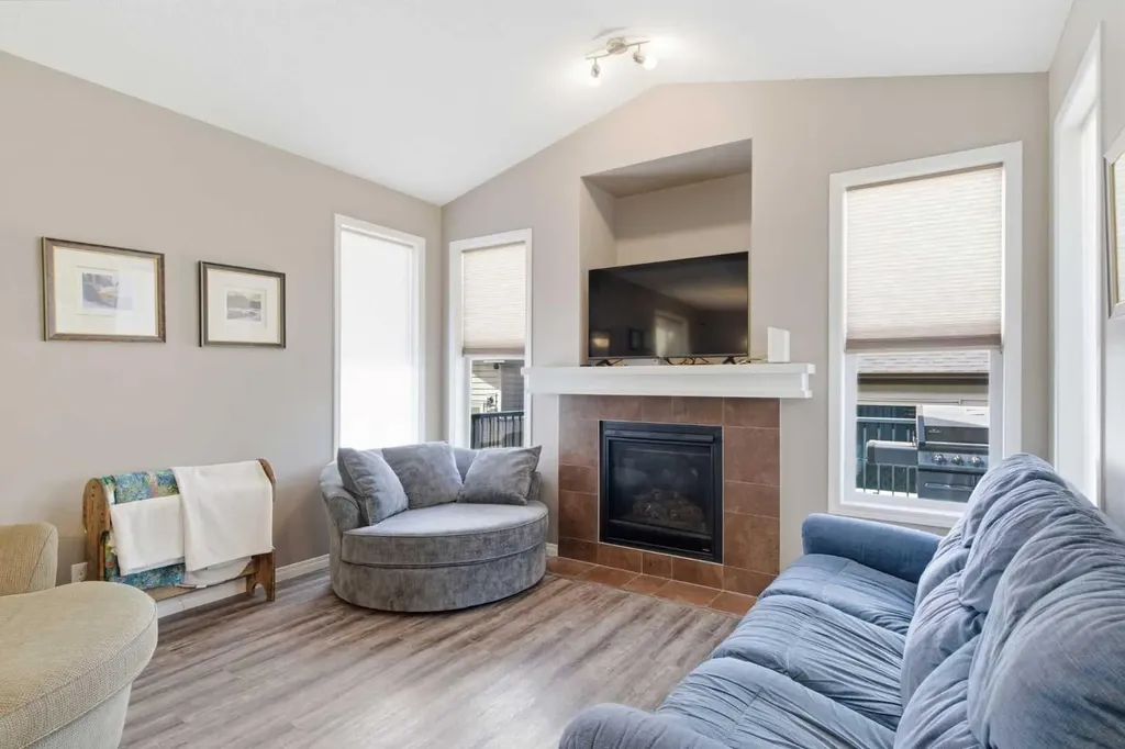 138 Drake Landing Loop Okotoks AB T1S 0G8