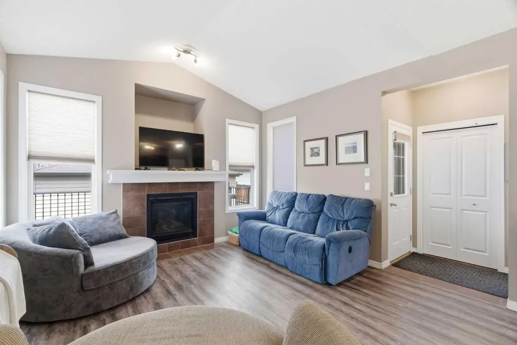 138 Drake Landing Loop Okotoks AB T1S 0G8