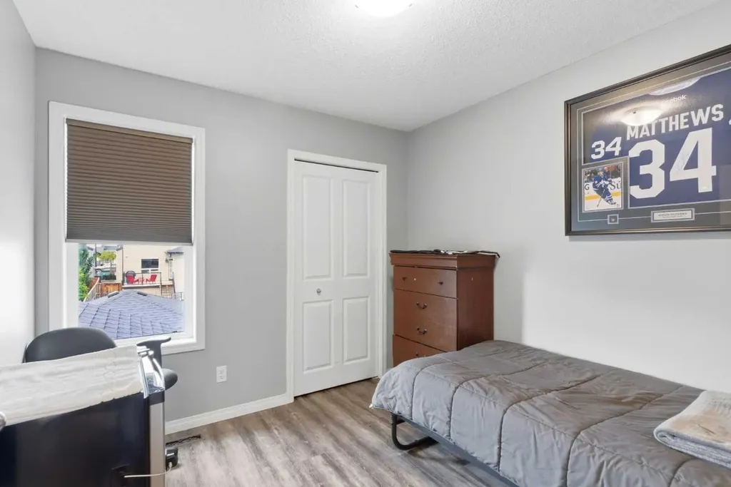 138 Drake Landing Loop Okotoks AB T1S 0G8