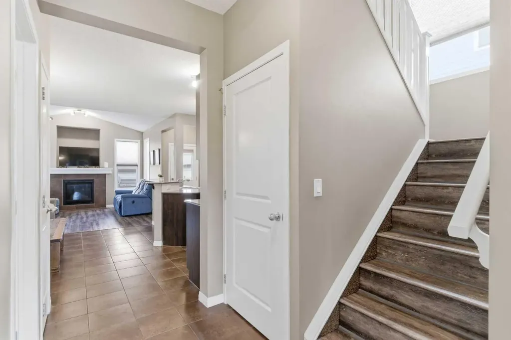 138 Drake Landing Loop Okotoks AB T1S 0G8