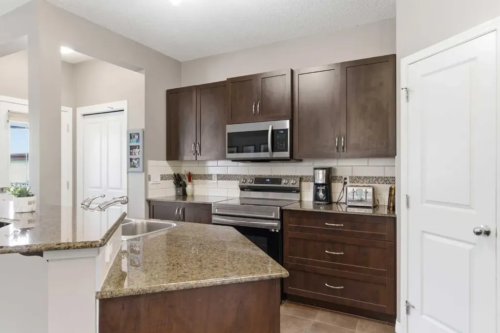 138 Drake Landing Loop Okotoks AB T1S 0G8