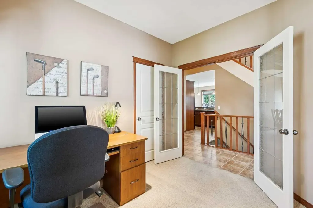 37 Tanner Close SE Airdrie AB T4A 2L4