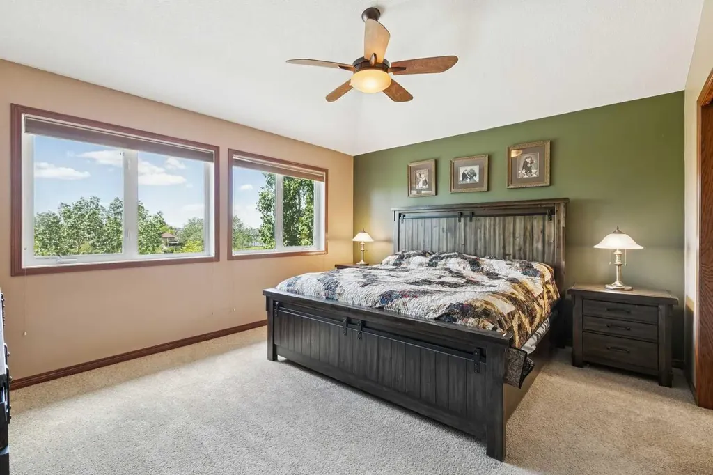 37 Tanner Close SE Airdrie AB T4A 2L4