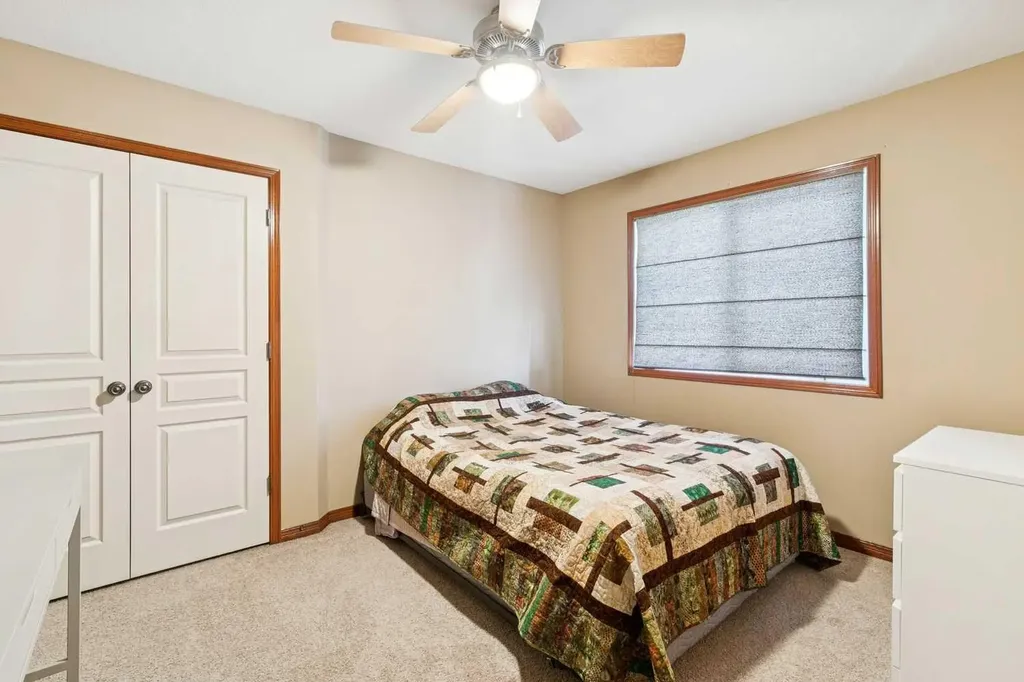 37 Tanner Close SE Airdrie AB T4A 2L4