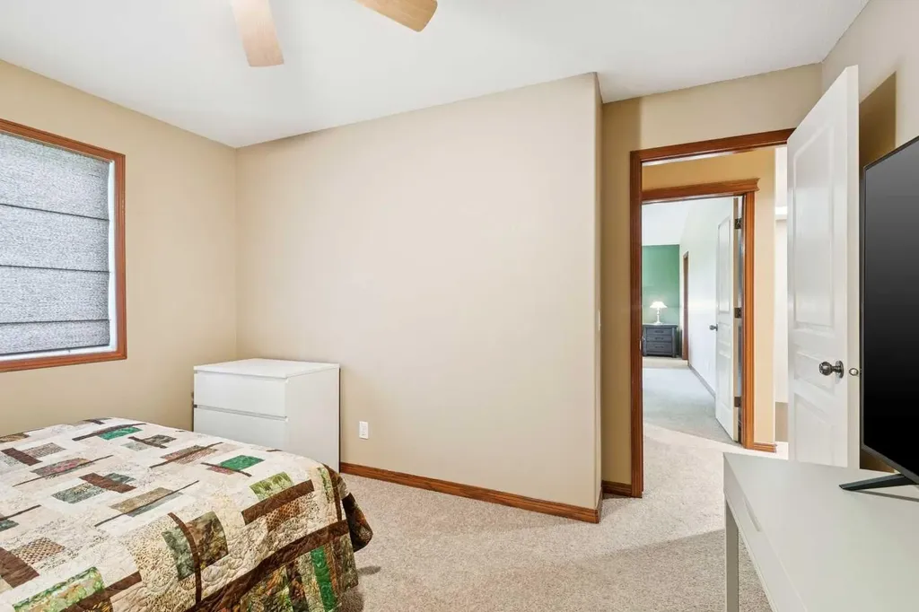 37 Tanner Close SE Airdrie AB T4A 2L4