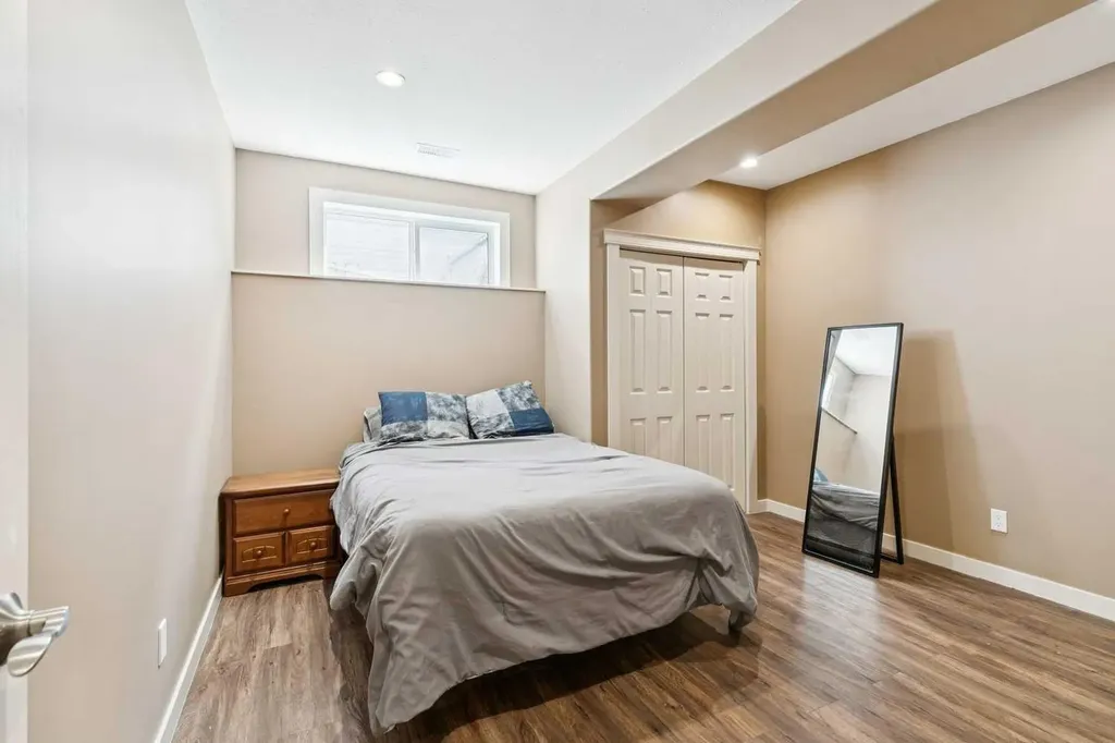 37 Tanner Close SE Airdrie AB T4A 2L4