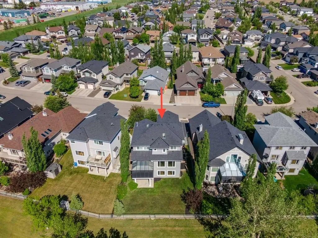 37 Tanner Close SE Airdrie AB T4A 2L4