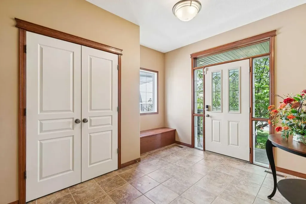 37 Tanner Close SE Airdrie AB T4A 2L4