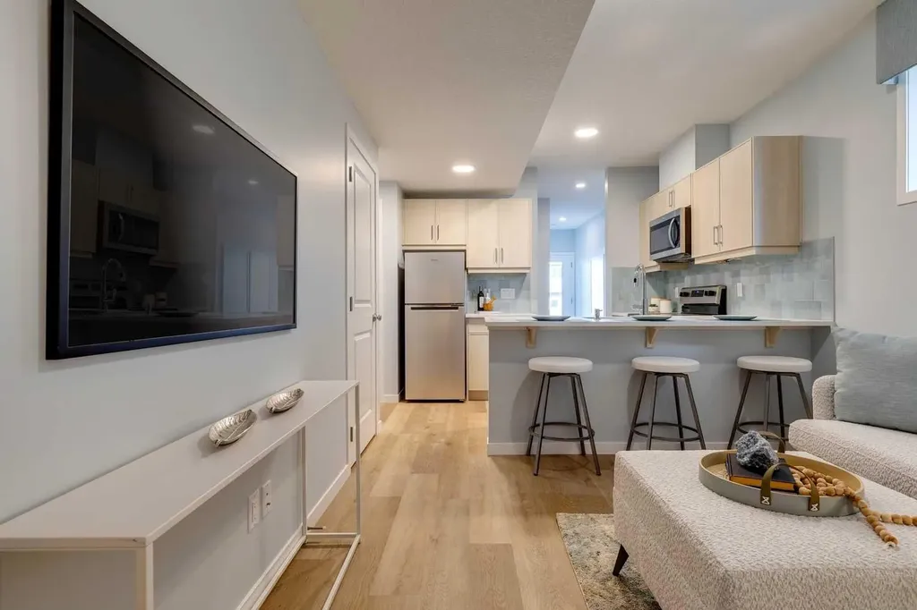 263 Marmot Grove NW Calgary AB T3R 2J5