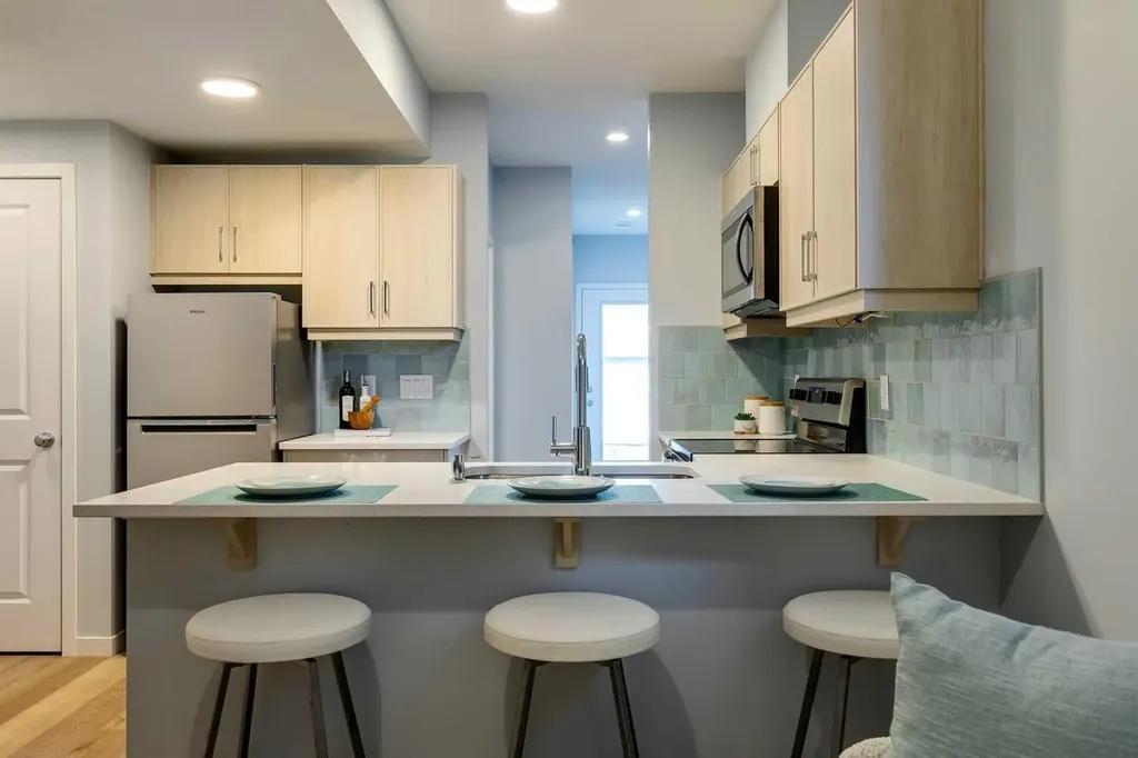263 Marmot Grove NW Calgary AB T3R 2J5