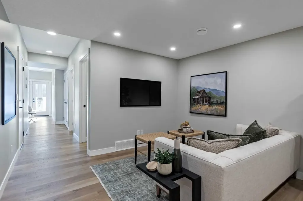 263 Marmot Grove NW Calgary AB T3R 2J5