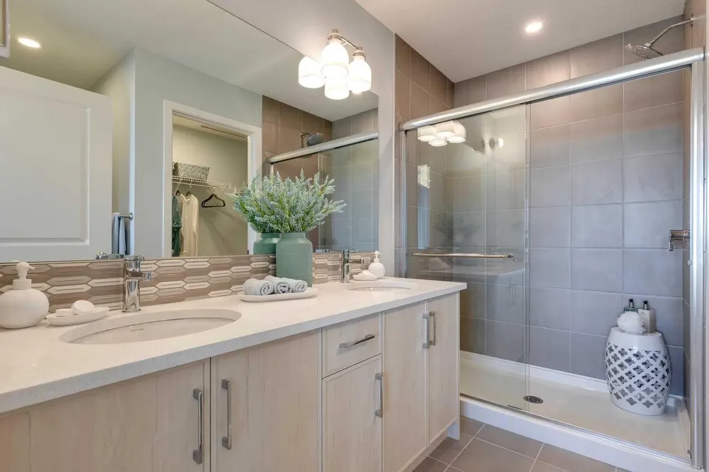 263 Marmot Grove NW Calgary AB T3R 2J5