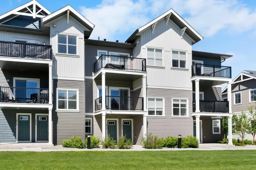 24 Rivercrest Drive Cochrane AB T4C 2C8