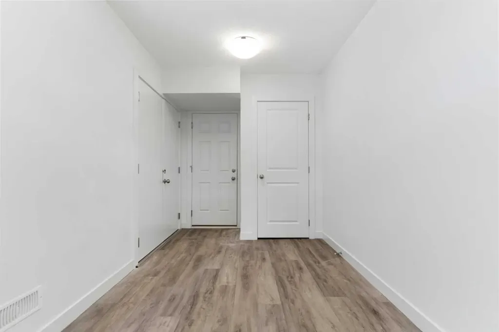 24 Rivercrest Drive Cochrane AB T4C 2C8