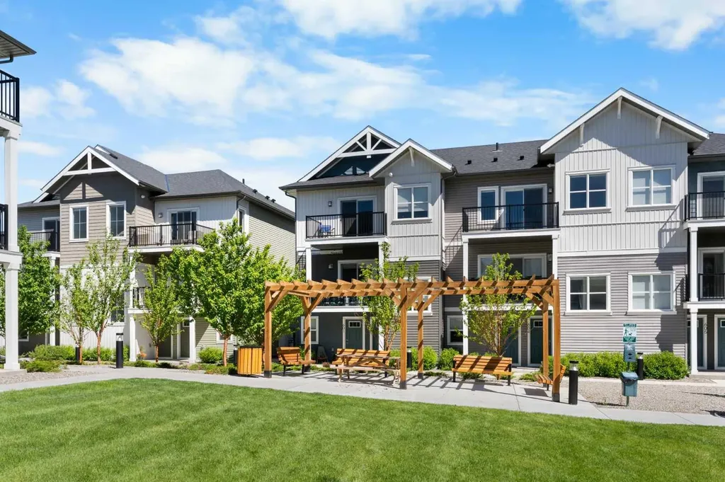 24 Rivercrest Drive Cochrane AB T4C 2C8