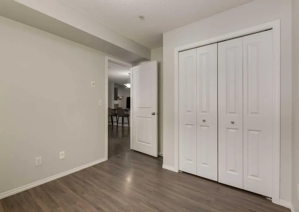 2715 12 Avenue SE Calgary AB T2A4X8