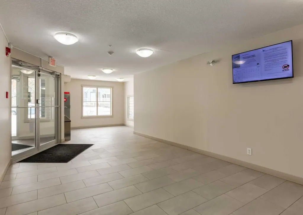 2715 12 Avenue SE Calgary AB T2A4X8