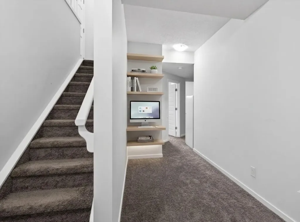 1076 Southwinds Green SW Airdrie AB T4B5S3
