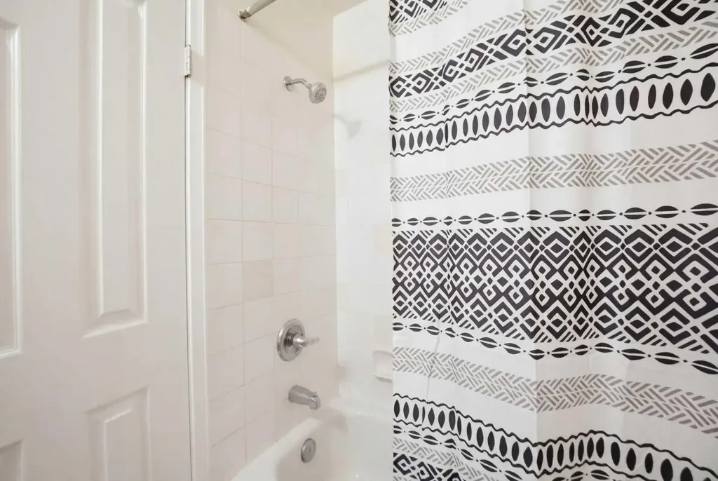 409 Georgian Villas NE Calgary AB T2A 7E3