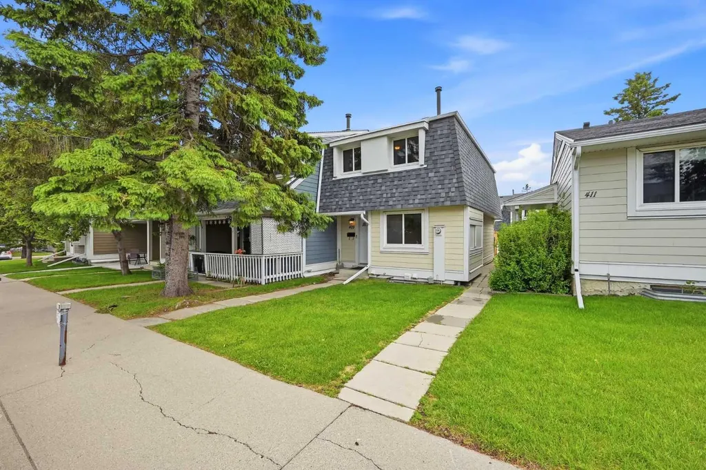 409 Georgian Villas NE Calgary AB T2A 7E3