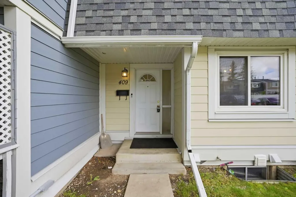 409 Georgian Villas NE Calgary AB T2A 7E3