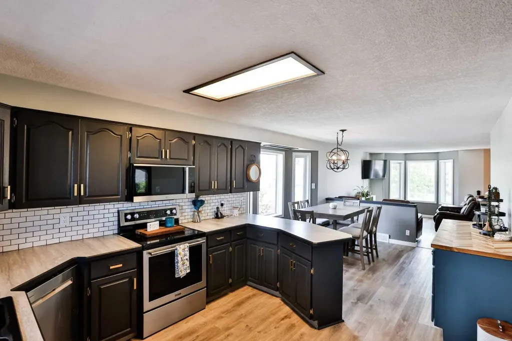 1102 24 Avenue Coaldale AB T1M 1N4