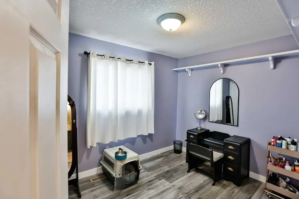 1102 24 Avenue Coaldale AB T1M 1N4