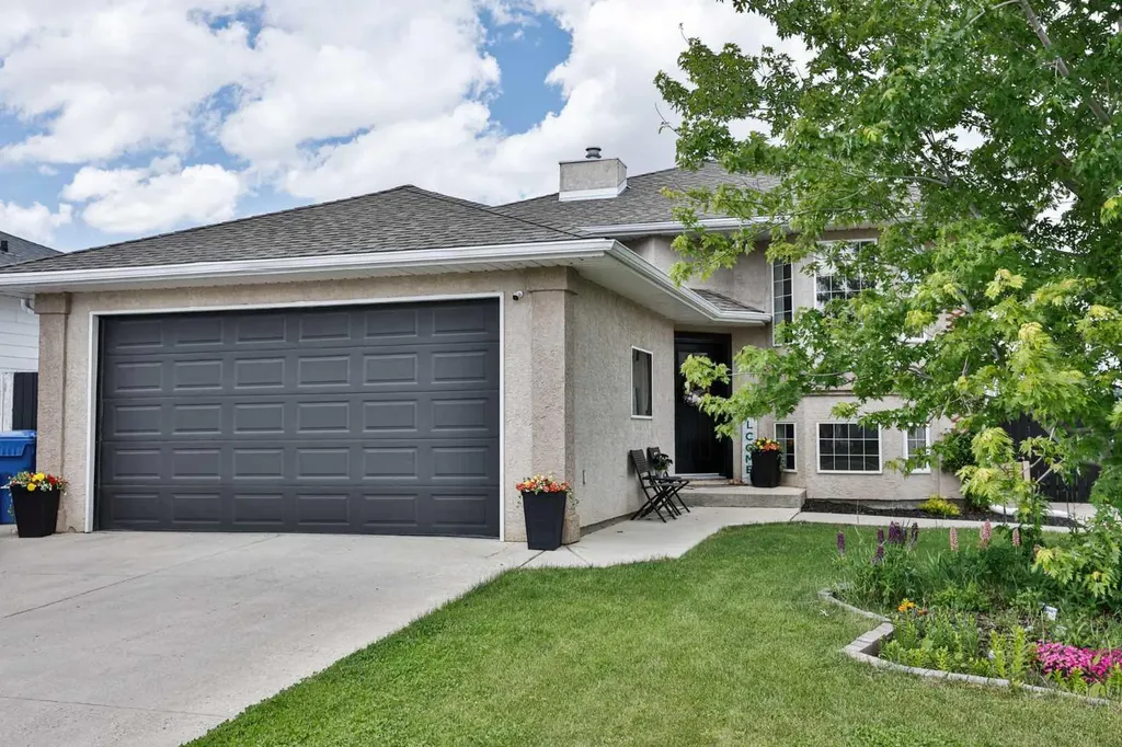 1102 24 Avenue Coaldale AB T1M 1N4
