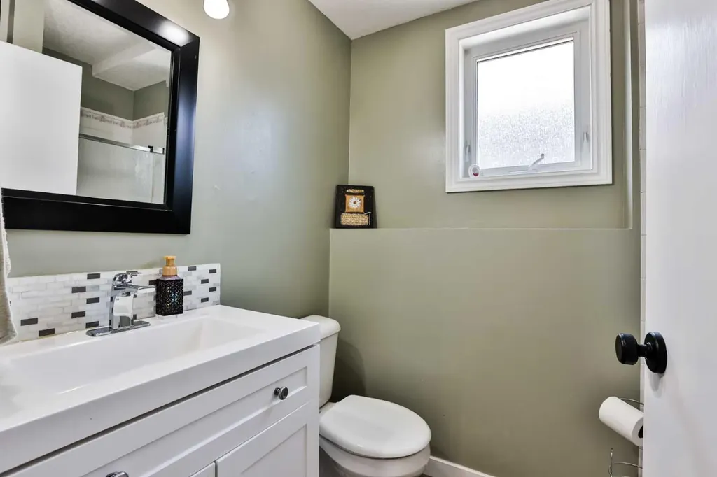 1102 24 Avenue Coaldale AB T1M 1N4