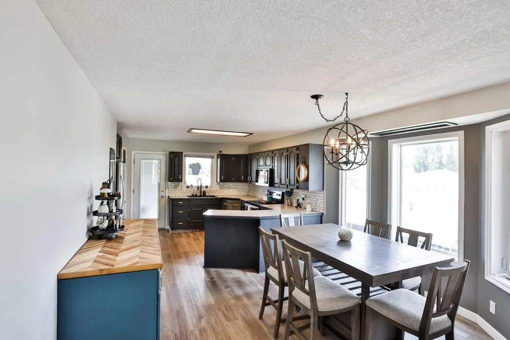 1102 24 Avenue Coaldale AB T1M 1N4
