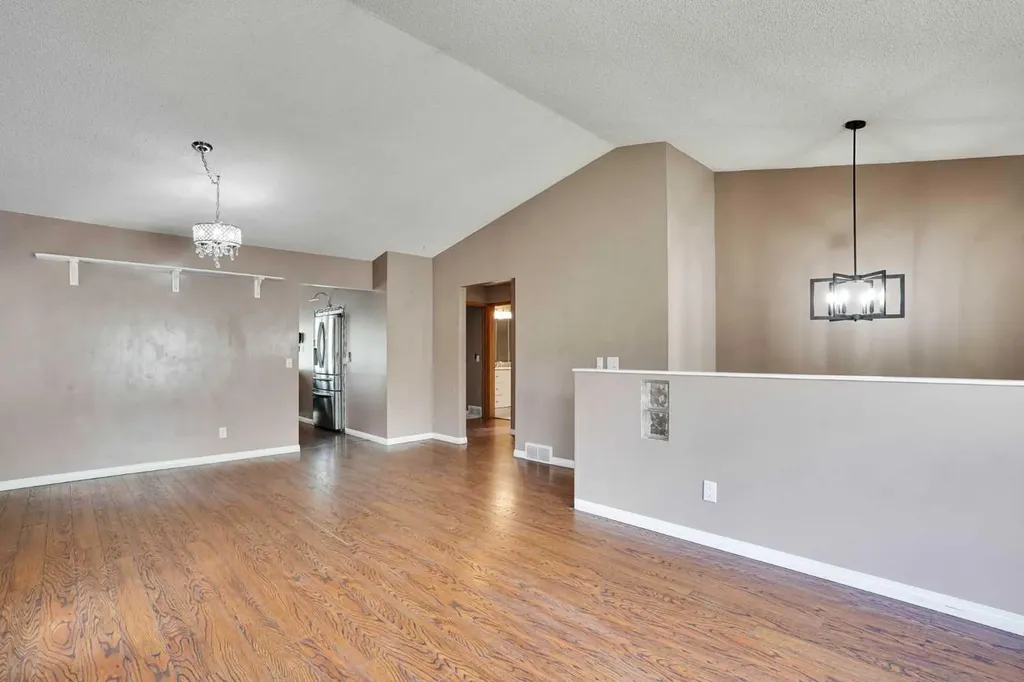 139 Harvest Glen Rise NE Calgary AB T3K4B9