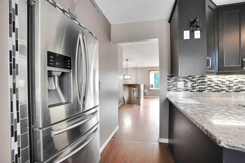 139 Harvest Glen Rise NE Calgary AB T3K4B9