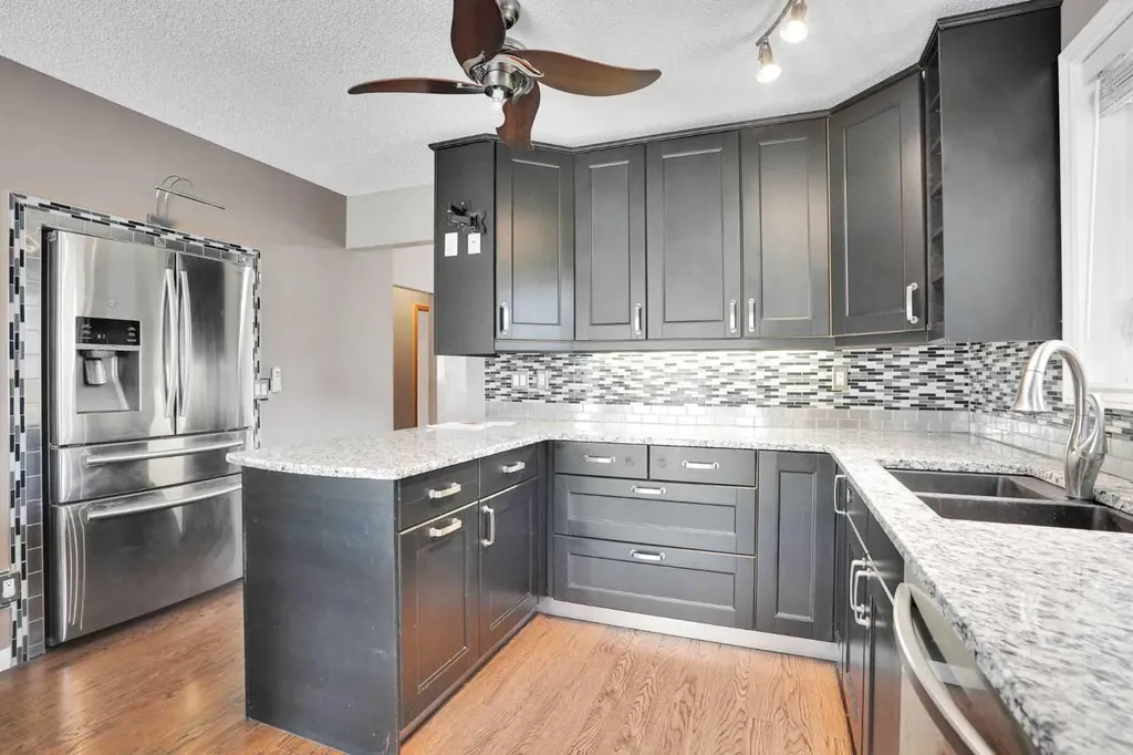 139 Harvest Glen Rise NE Calgary AB T3K4B9