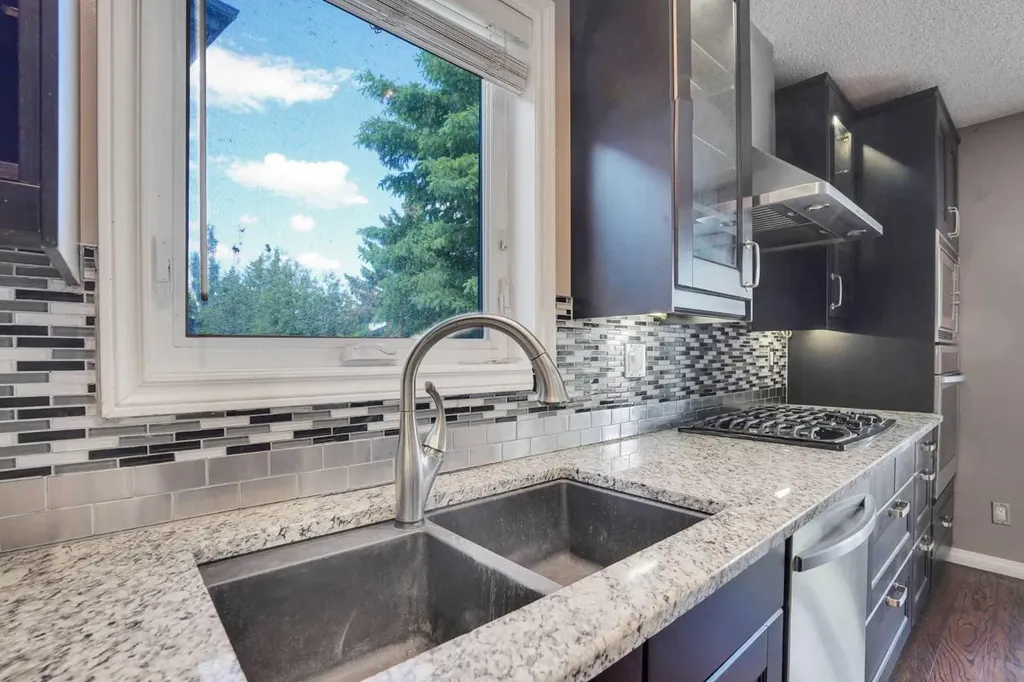 139 Harvest Glen Rise NE Calgary AB T3K4B9