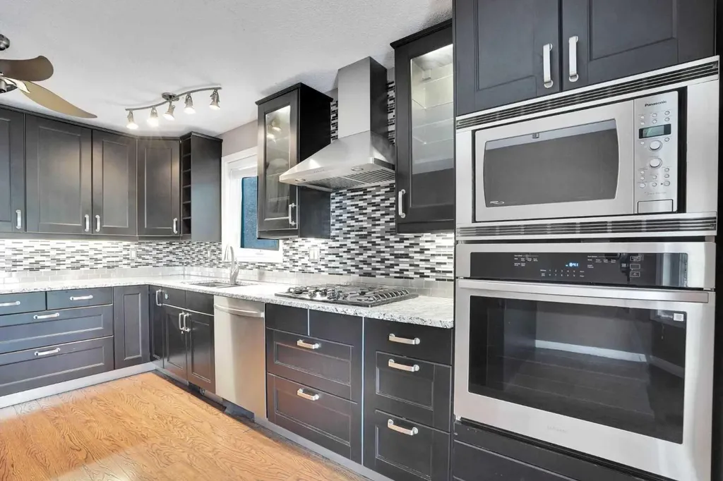 139 Harvest Glen Rise NE Calgary AB T3K4B9