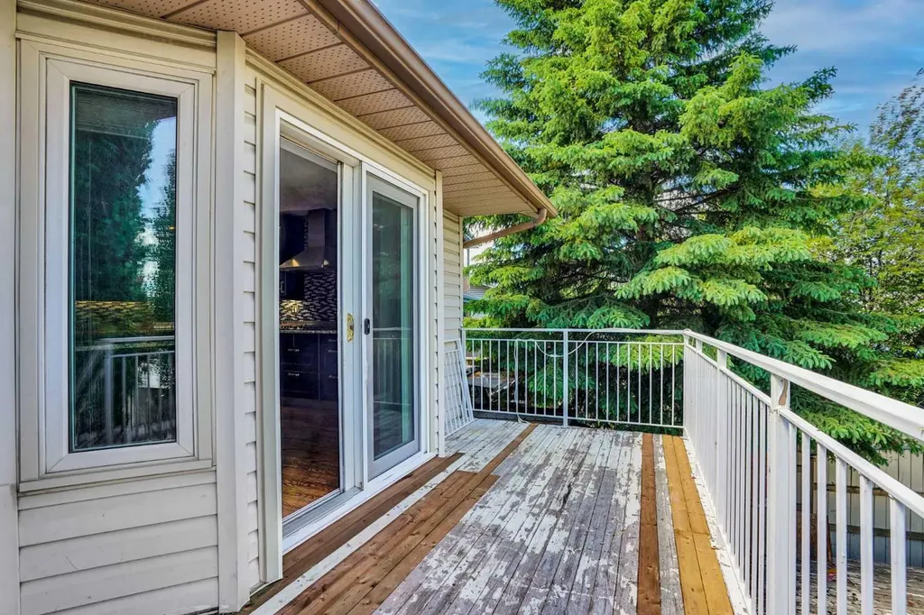 139 Harvest Glen Rise NE Calgary AB T3K4B9