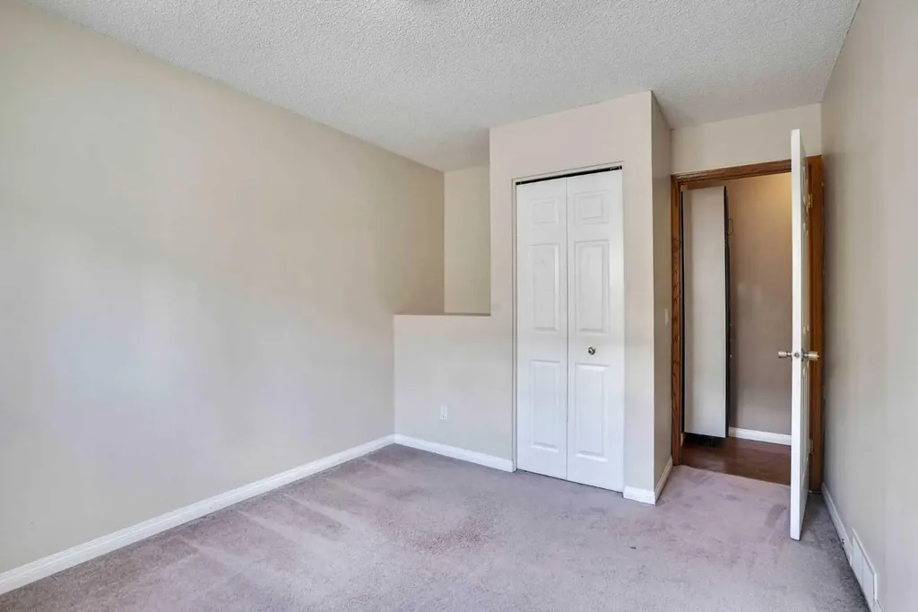139 Harvest Glen Rise NE Calgary AB T3K4B9