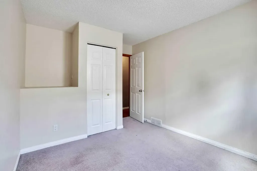 139 Harvest Glen Rise NE Calgary AB T3K4B9