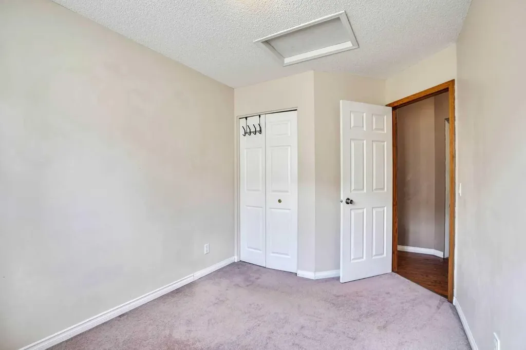 139 Harvest Glen Rise NE Calgary AB T3K4B9