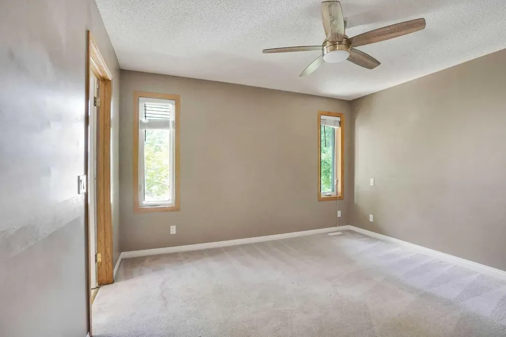 139 Harvest Glen Rise NE Calgary AB T3K4B9