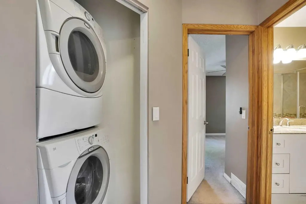 139 Harvest Glen Rise NE Calgary AB T3K4B9