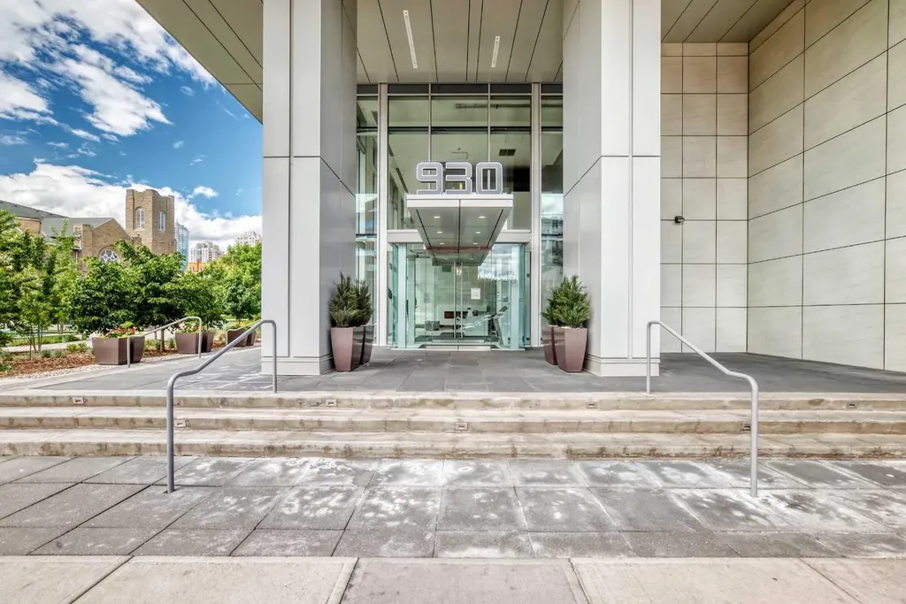 930 16 Avenue SW Calgary AB T2R 1C2