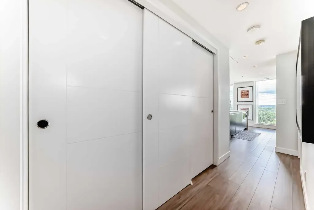 930 16 Avenue SW Calgary AB T2R 1C2