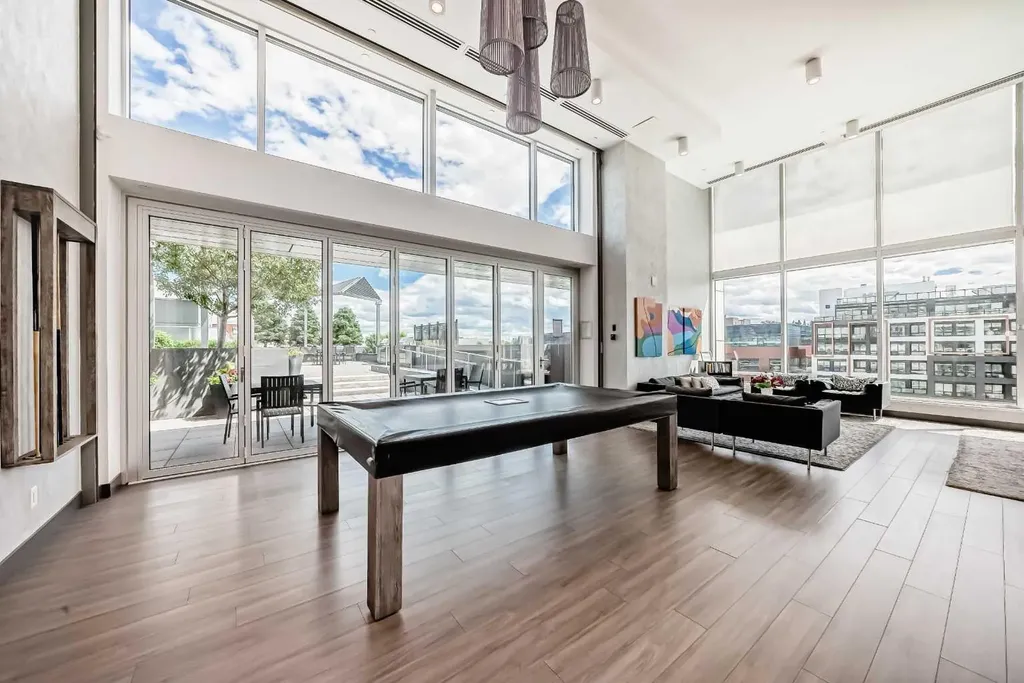 930 16 Avenue SW Calgary AB T2R 1C2